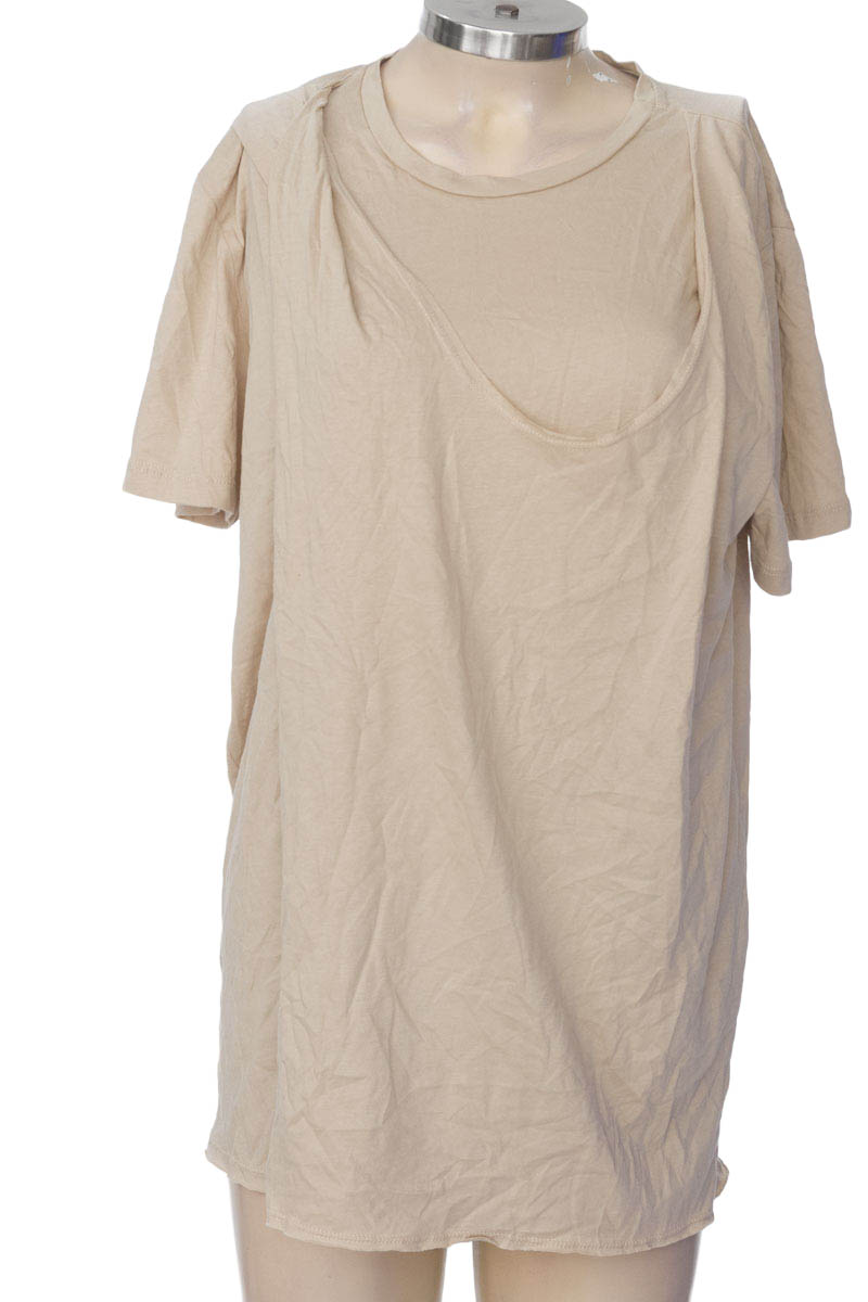 Top / Camiseta color Beige - Carlán