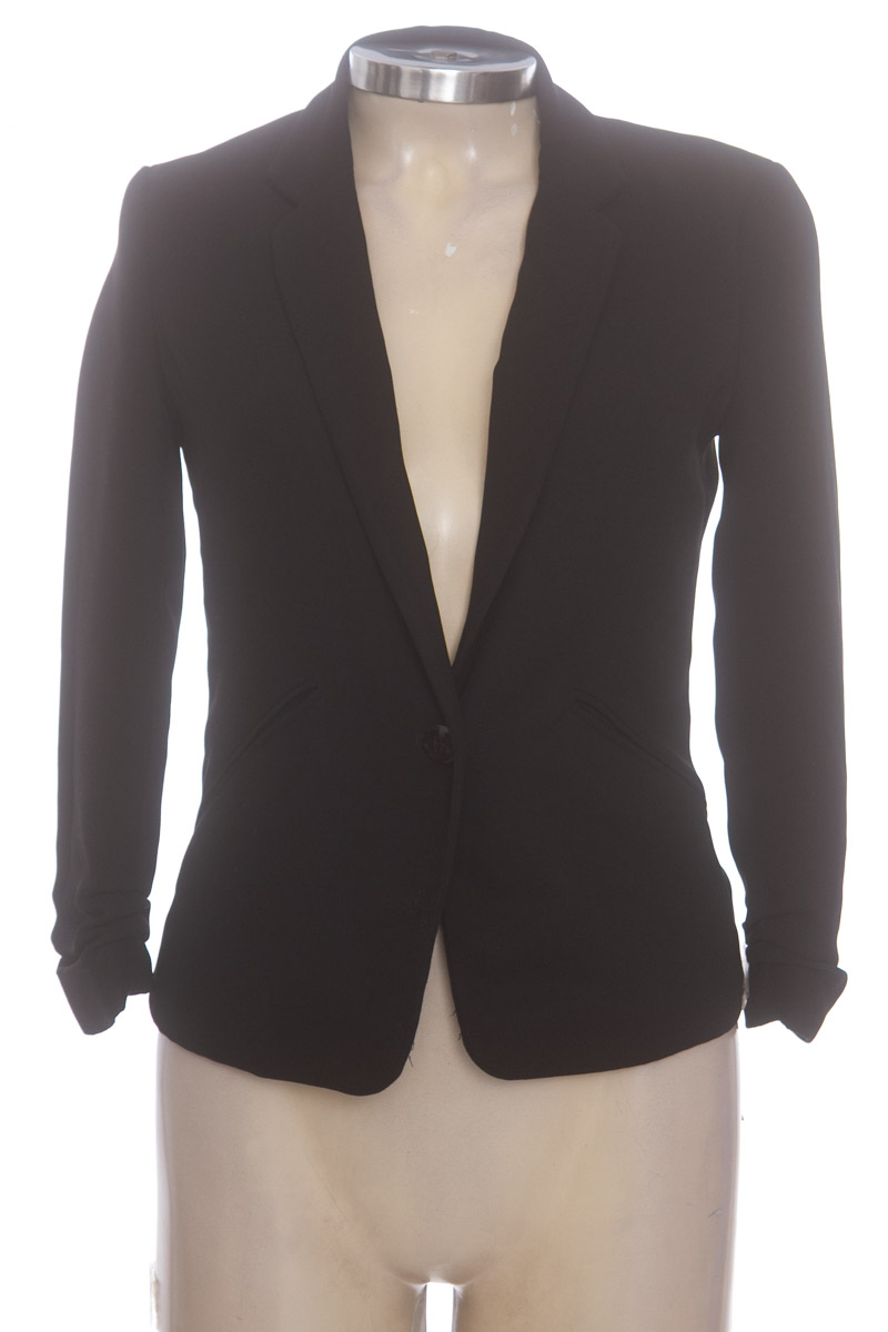 Chaqueta / Abrigo color Negro - Bershka