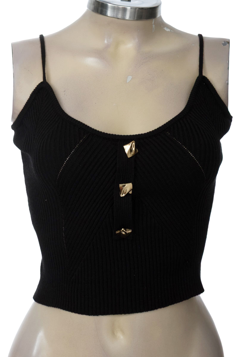 Top / Camiseta color Negro - Closeando