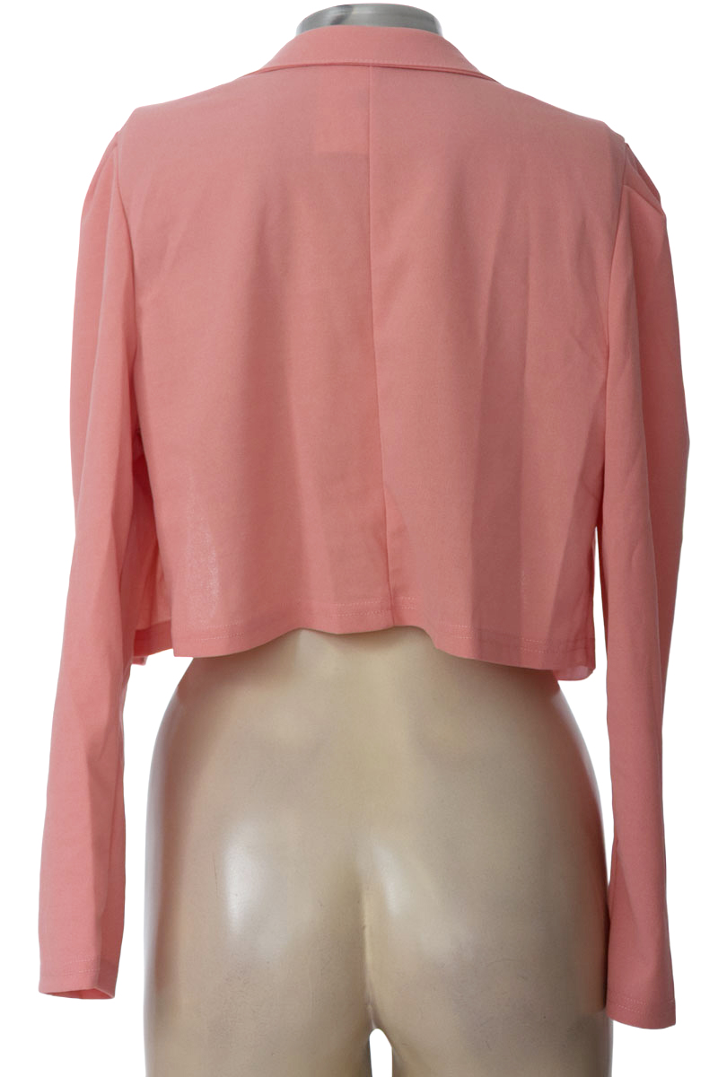 Chaqueta / Abrigo color Rosado - Closeando
