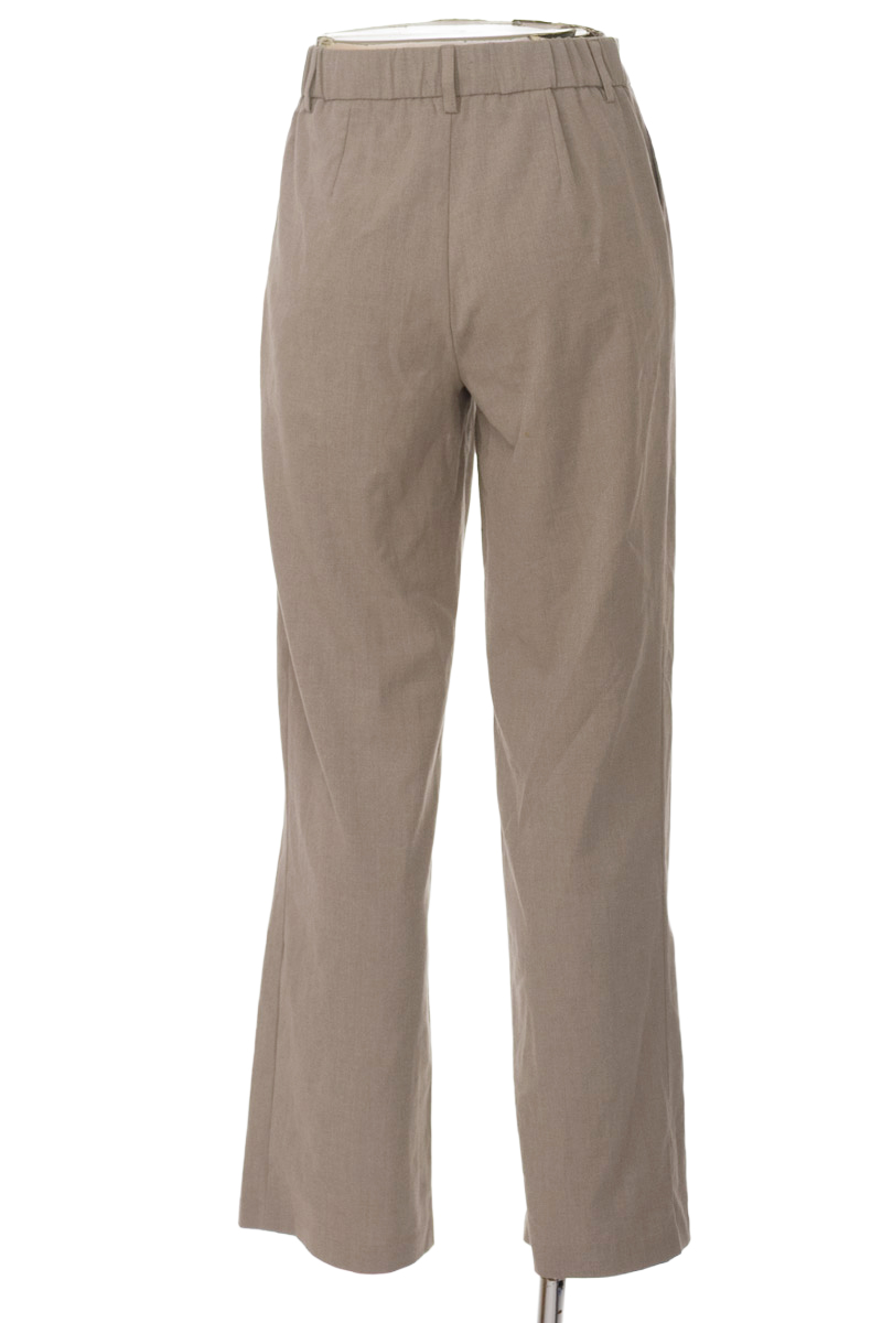 Pantalones color Beige - Stradivarius