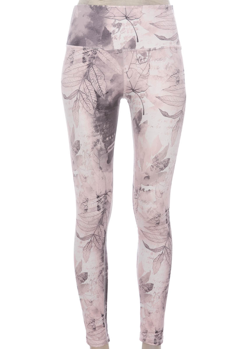 Ropa Deportiva / Salida de Baño color Rosado - GreenFit