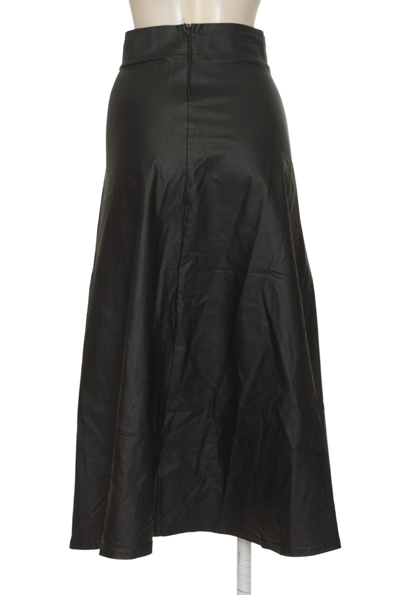 Falda color Negro - Closeando