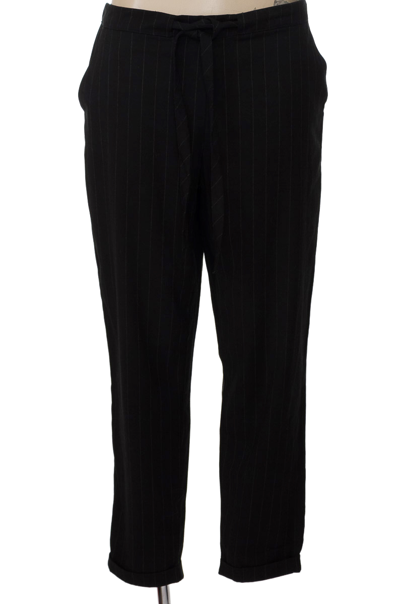 Pantalones color Negro - MNG