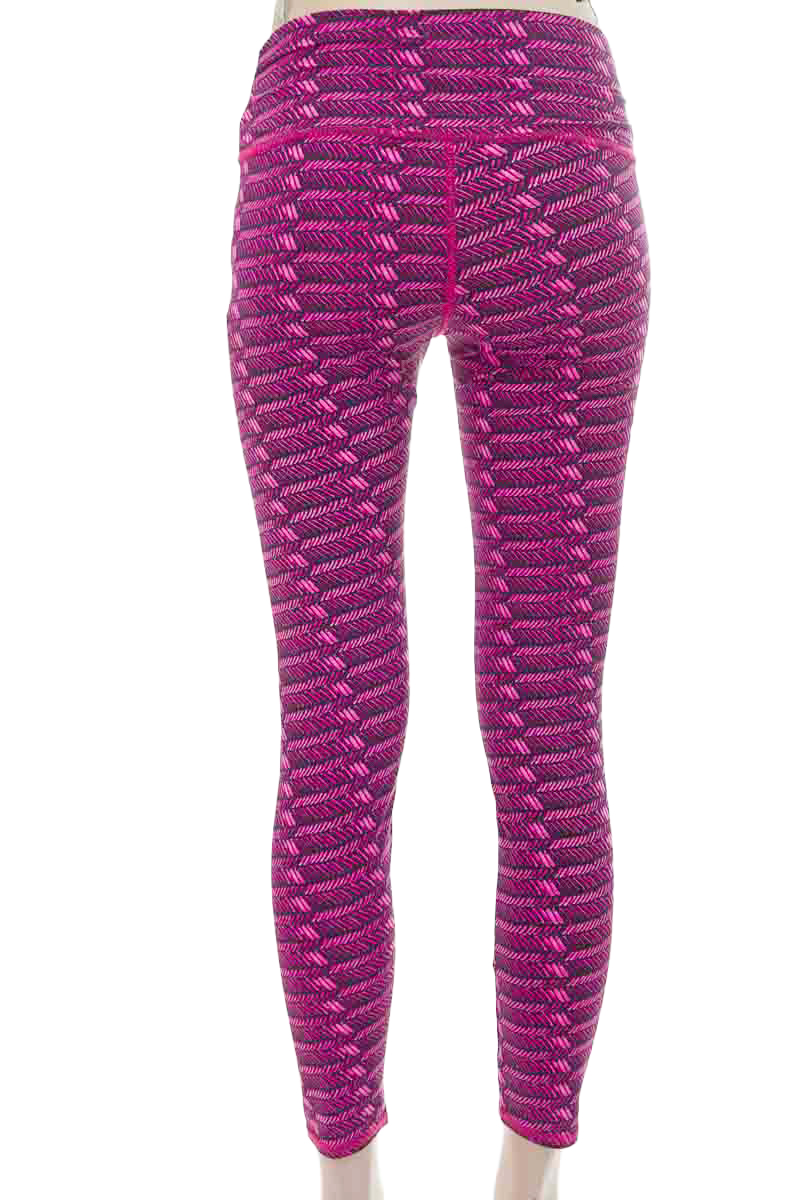 Ropa Deportiva / Salida de Baño color Fucsia - Yazo