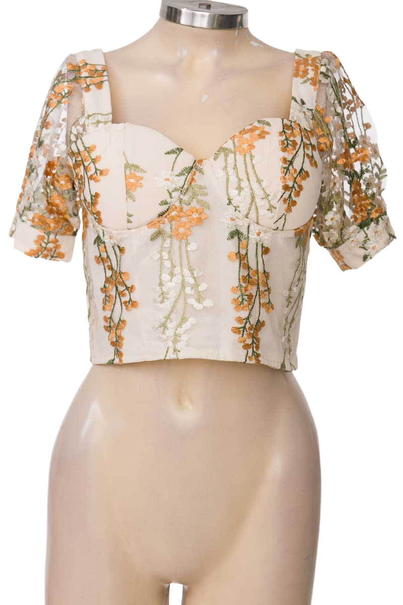 Top / Camiseta color Beige - Fashion Paris