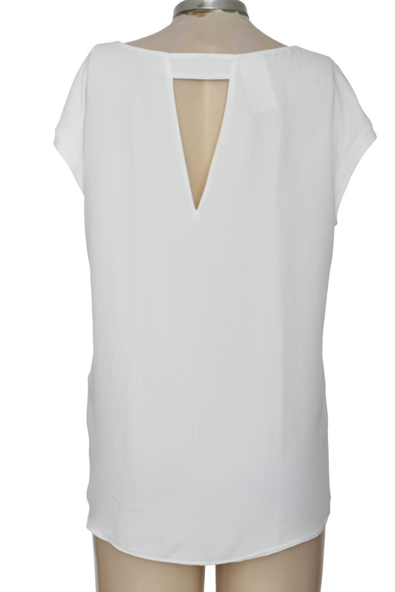 Blusa color Blanco - Closeando