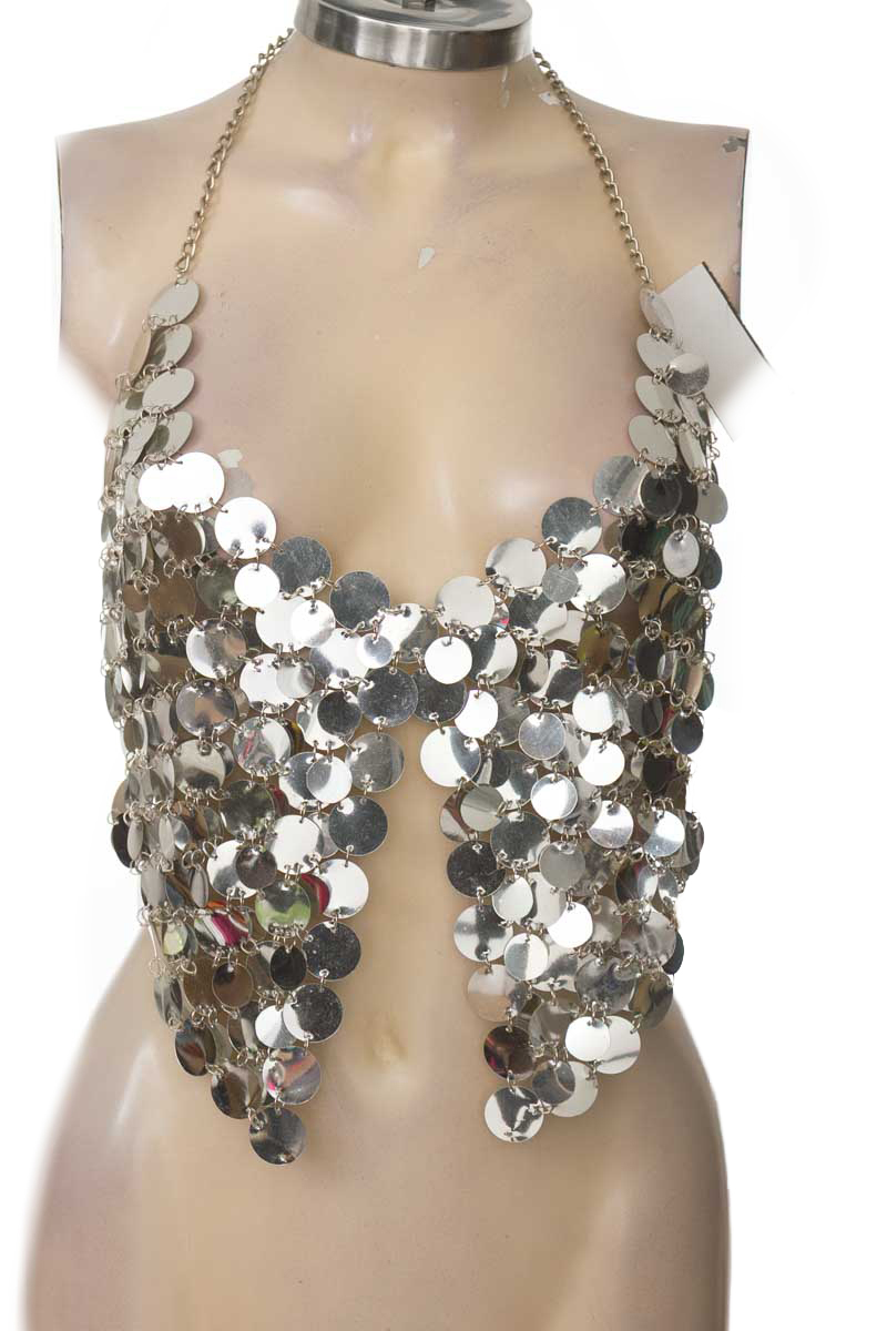 Top / Camiseta color Plateado - Closeando