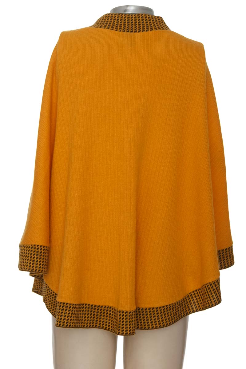 Sweater color Mostaza - Casadiego