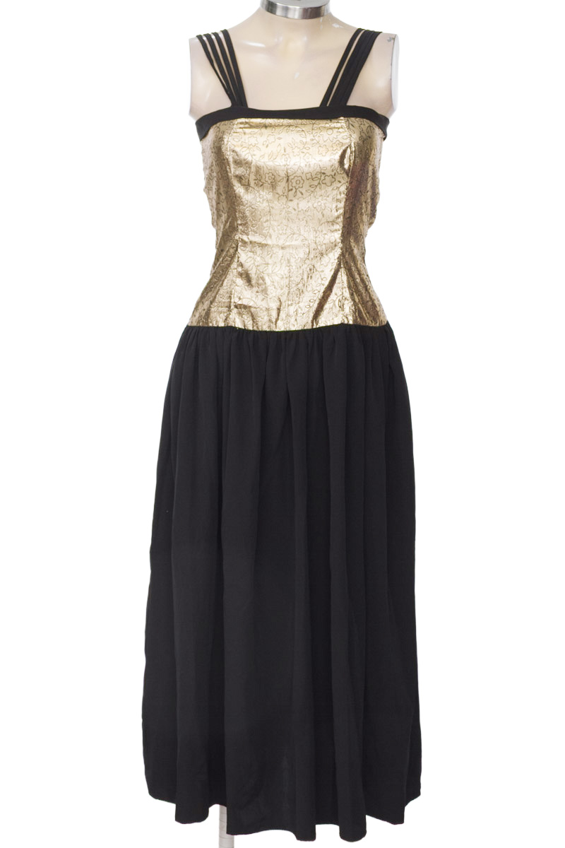 Vestido / Enterizo color Dorado - Closeando