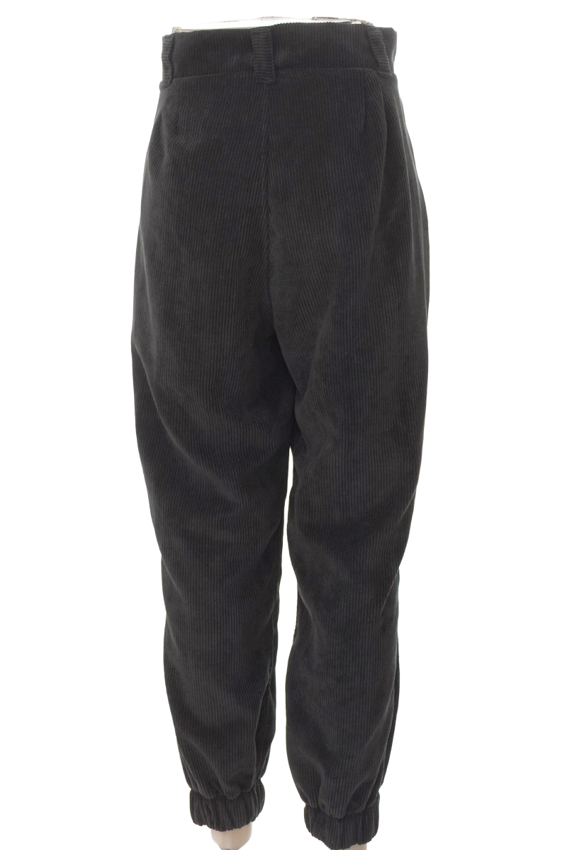 Pantalones color Gris - Carmel