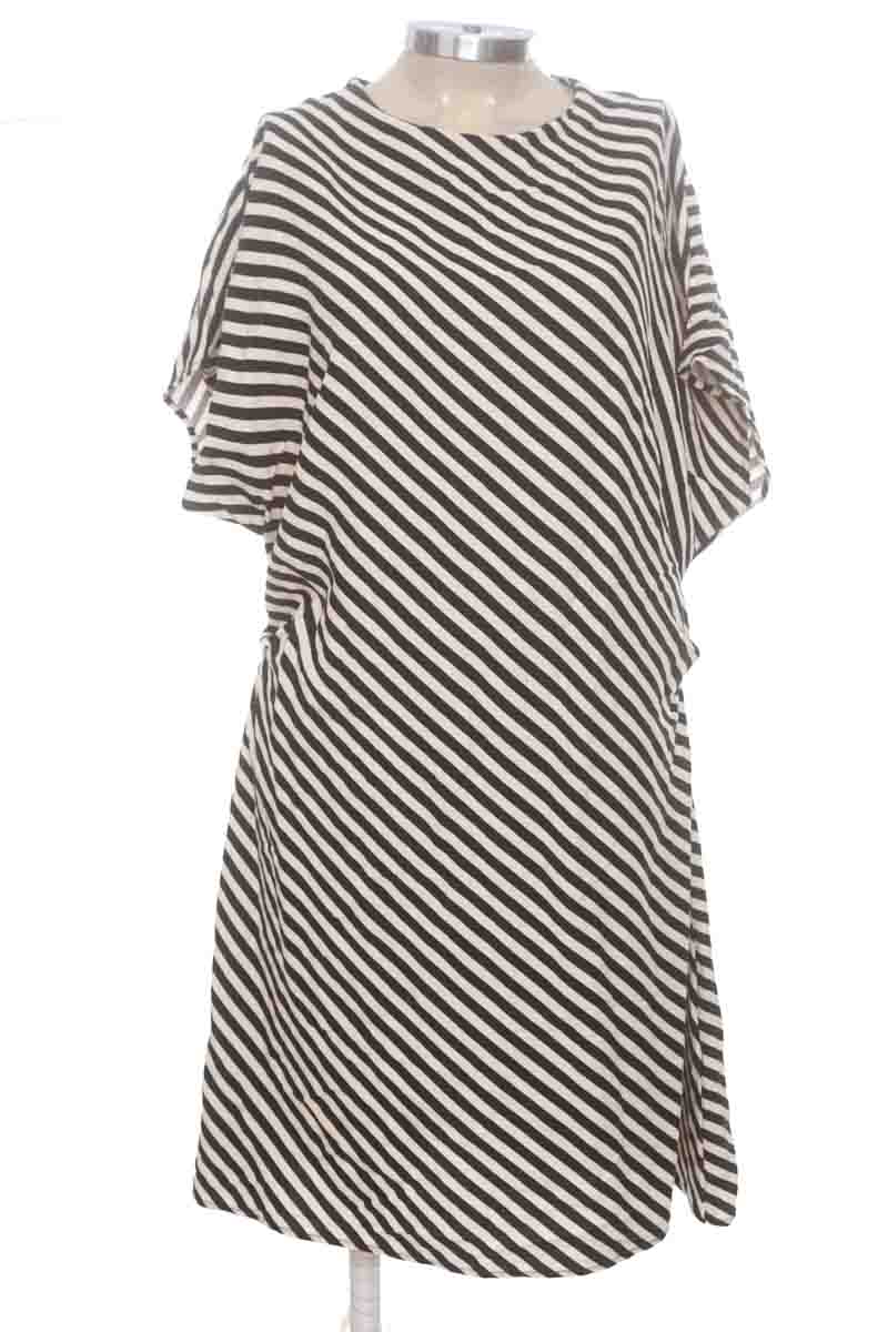 Vestido / Enterizo color Blanco - H&M