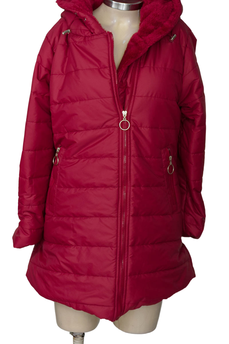 Chaqueta / Abrigo color Vinotinto - Closeando