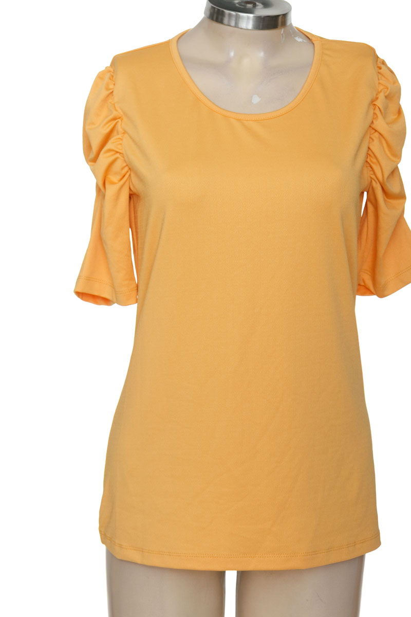 Top / Camiseta color Mostaza - PATPRIMO