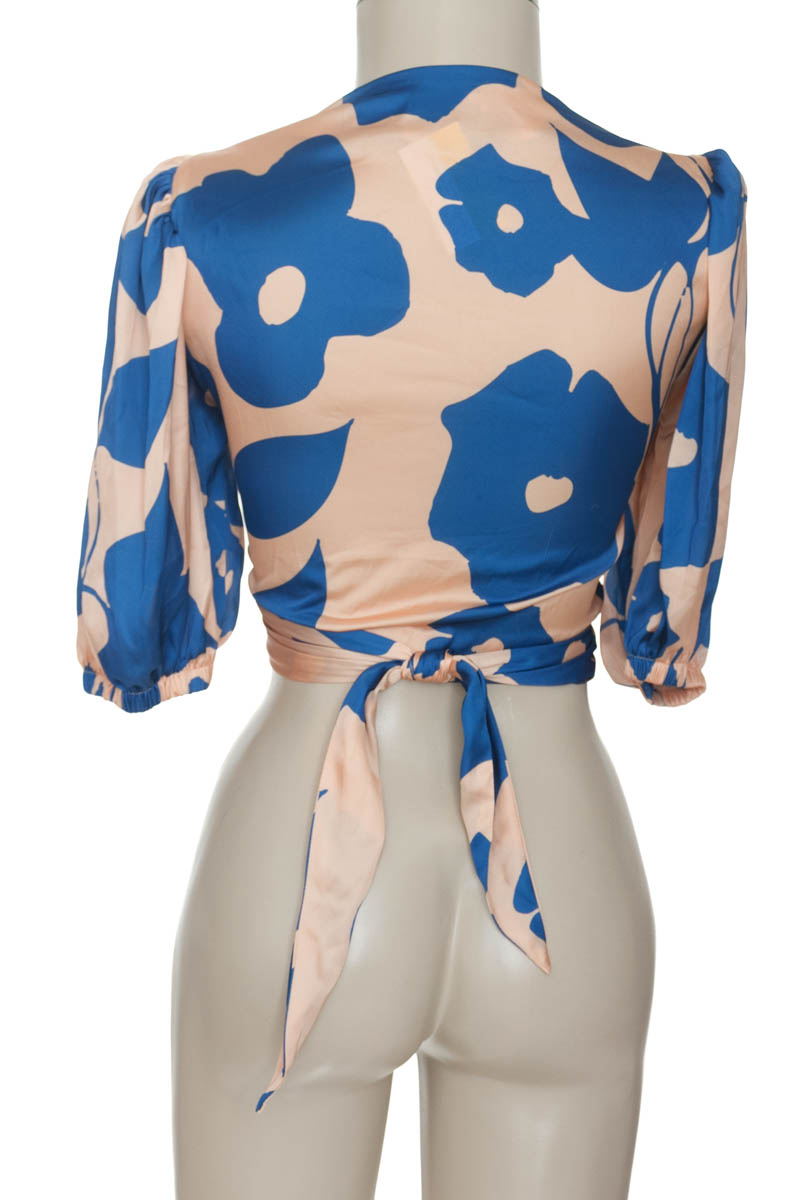 Blusa color Azul - Lobo.Rosa