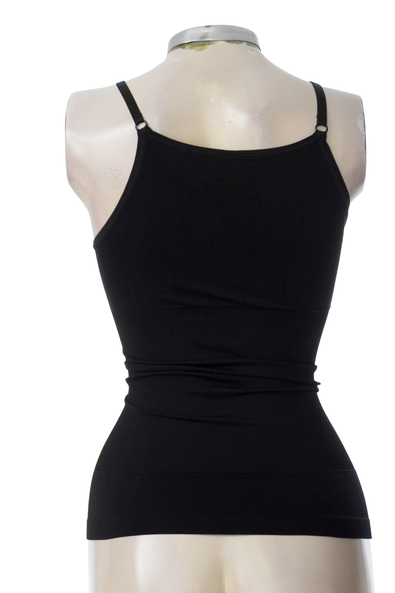 Top / Camiseta color Negro - Tall