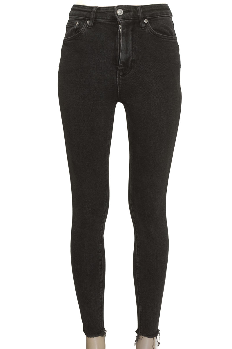 Pantalones color Negro - Zara