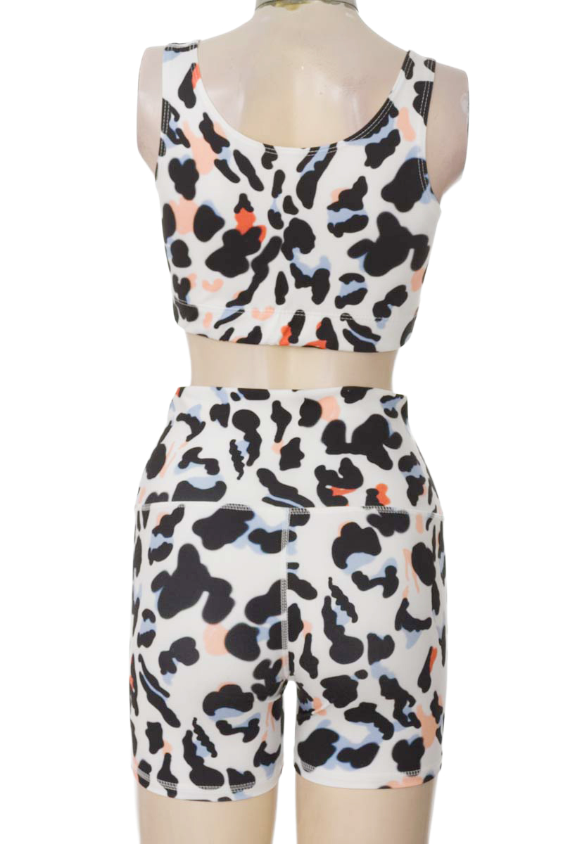 Ropa Deportiva / Salida de Baño color Estampado - GreenFit