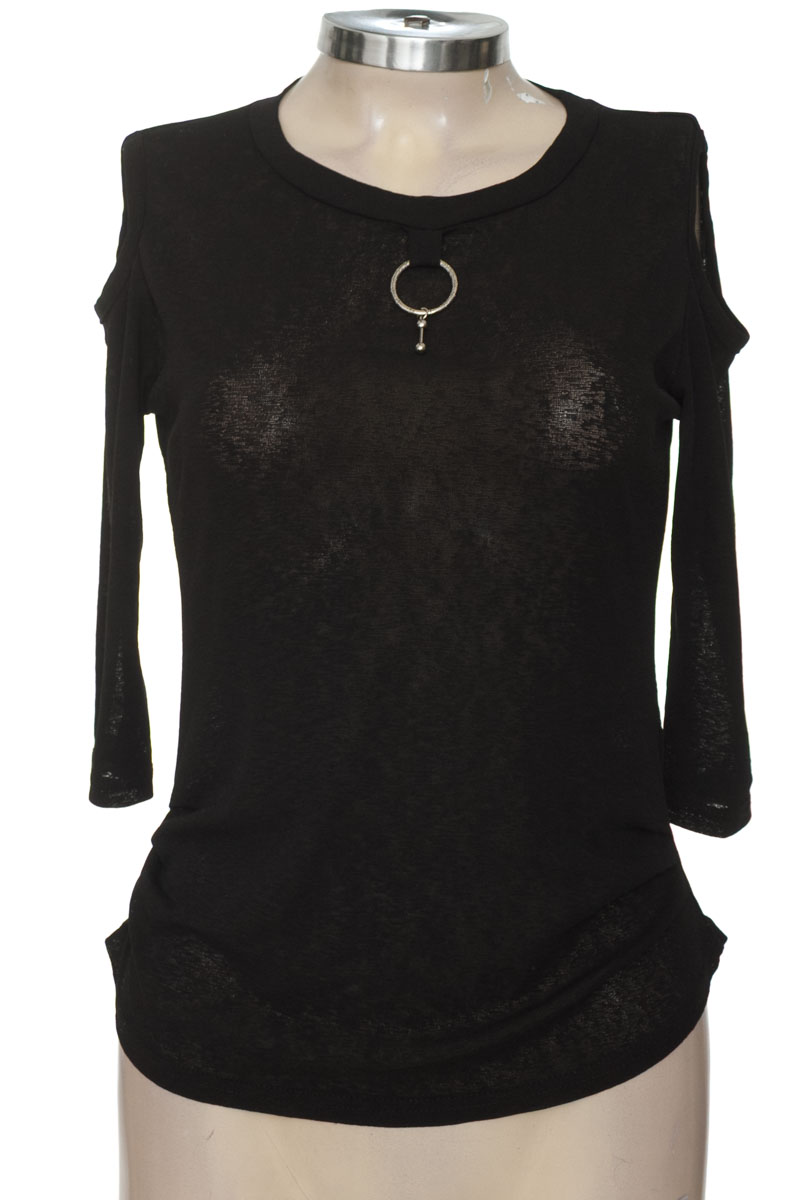 Top / Camiseta color Negro - SWENDY