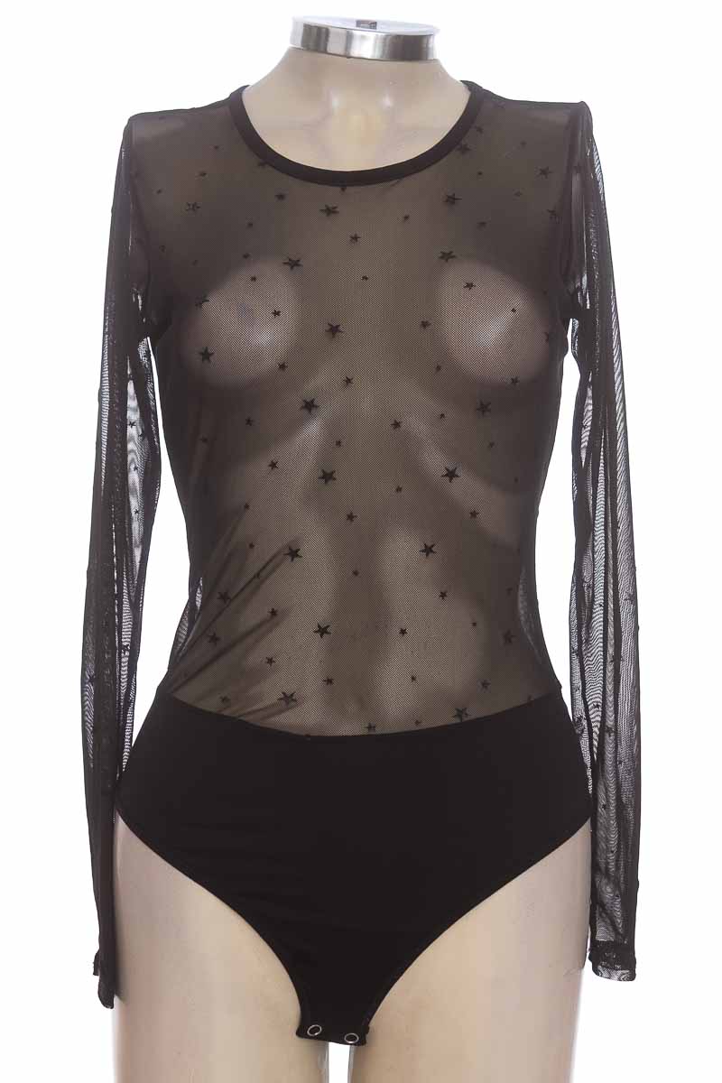 Top / Camiseta color Negro - Pacífika