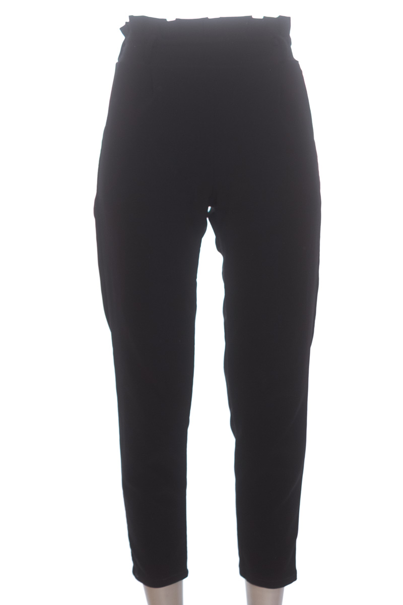 Pantalones color Negro - Glamm