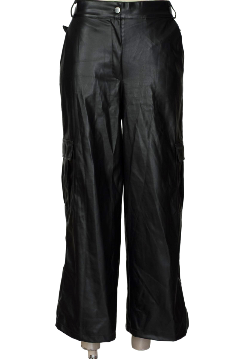 Pantalones color Negro - Closeando