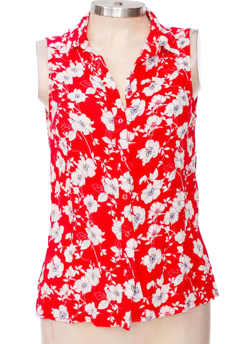 Top / Camiseta color Rojo - University Club