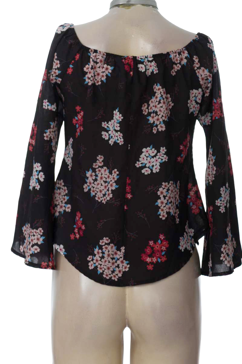 Blusa color Negro - Koaj