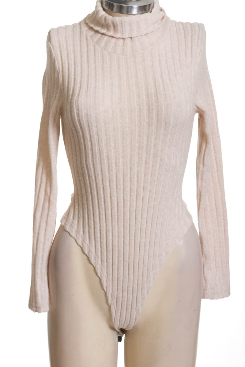 Top / Camiseta color Beige - Closeando