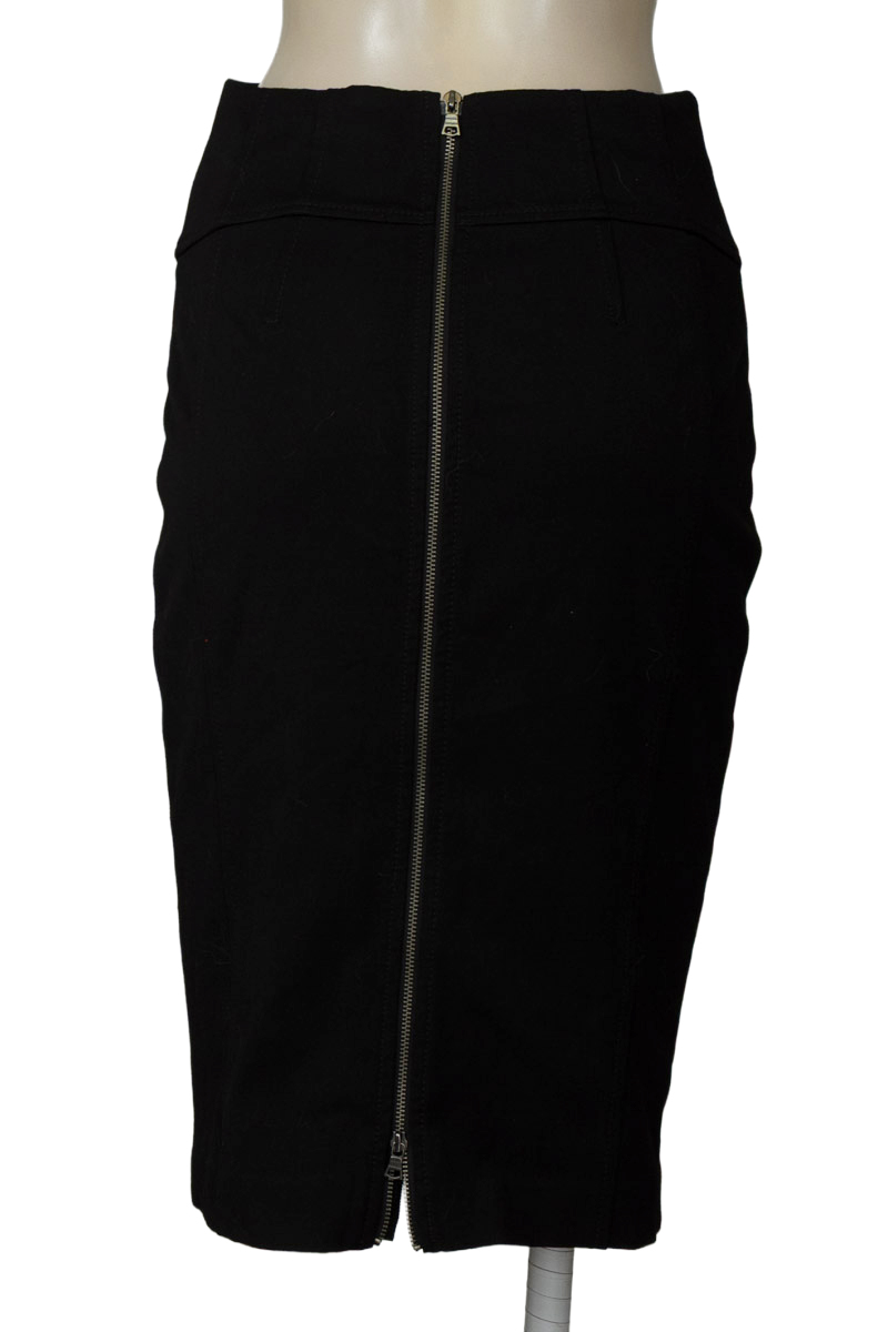 Falda color Negro - Express