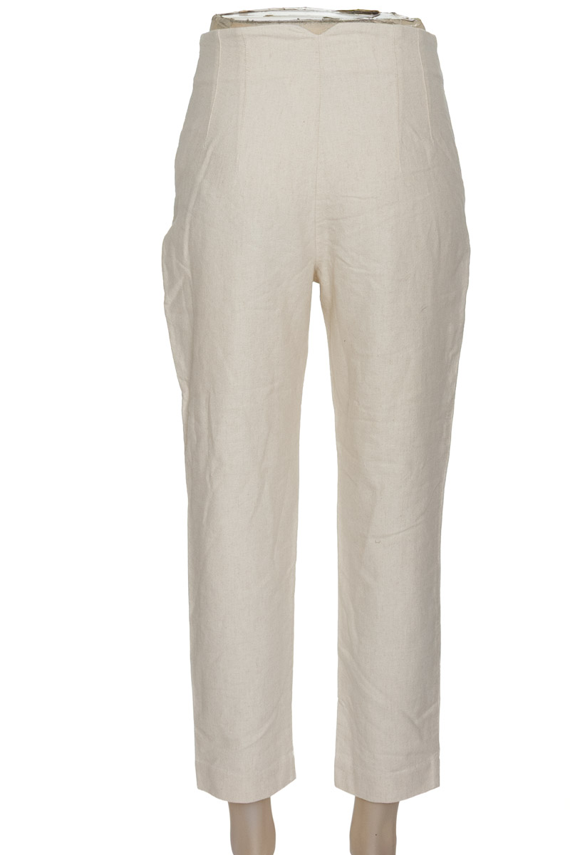 Pantalones color Beige - Zara