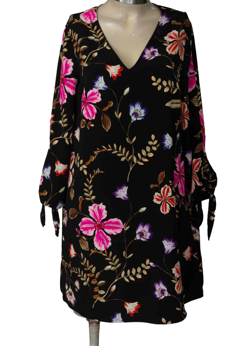 Vestido / Enterizo color Negro - Express