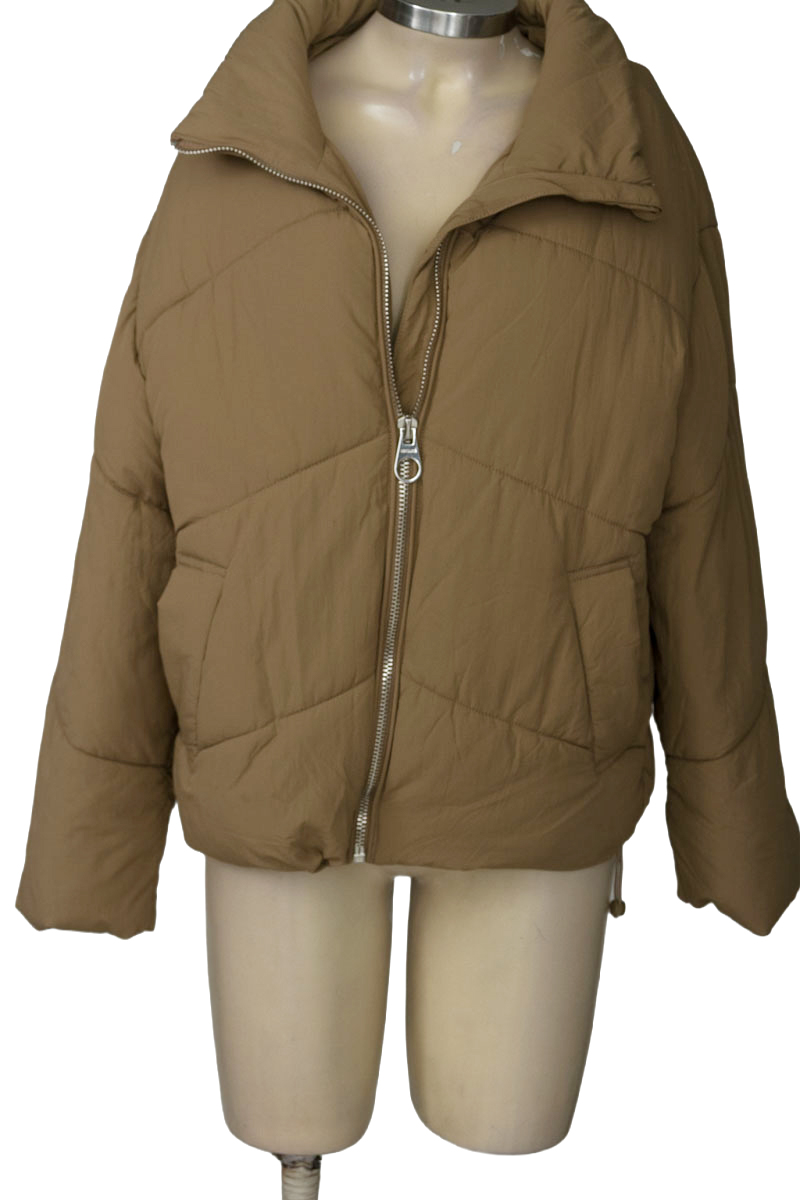 Chaqueta / Abrigo color Beige - Bershka