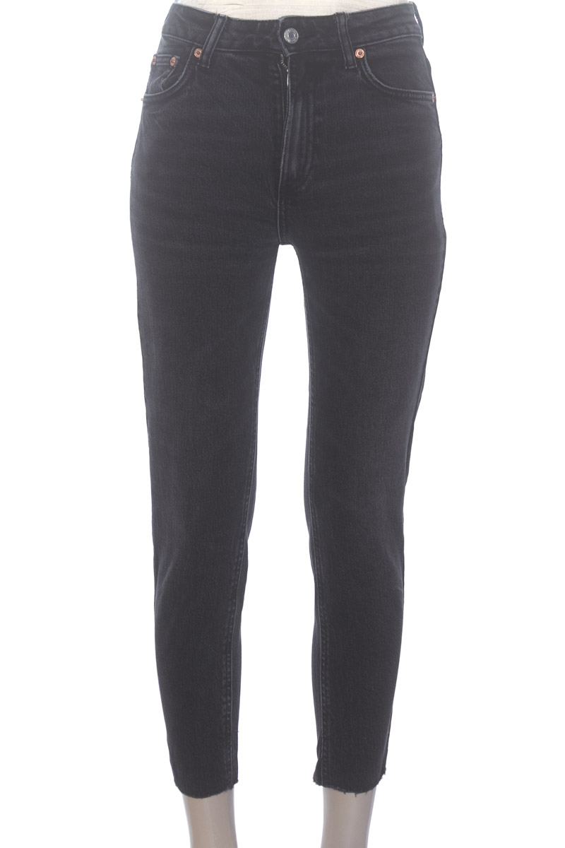 Pantalones color Negro - Zara