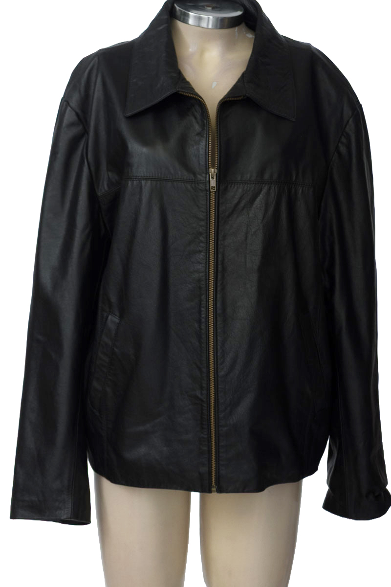 Chaqueta / Abrigo color Negro - Closeando