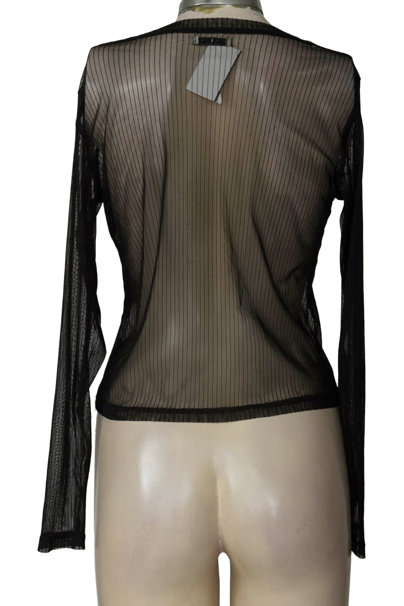 Top / Camiseta color Negro - MATTELSA