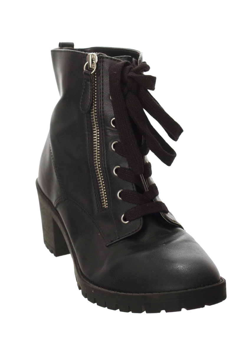 Zapatos color Negro - BRASH