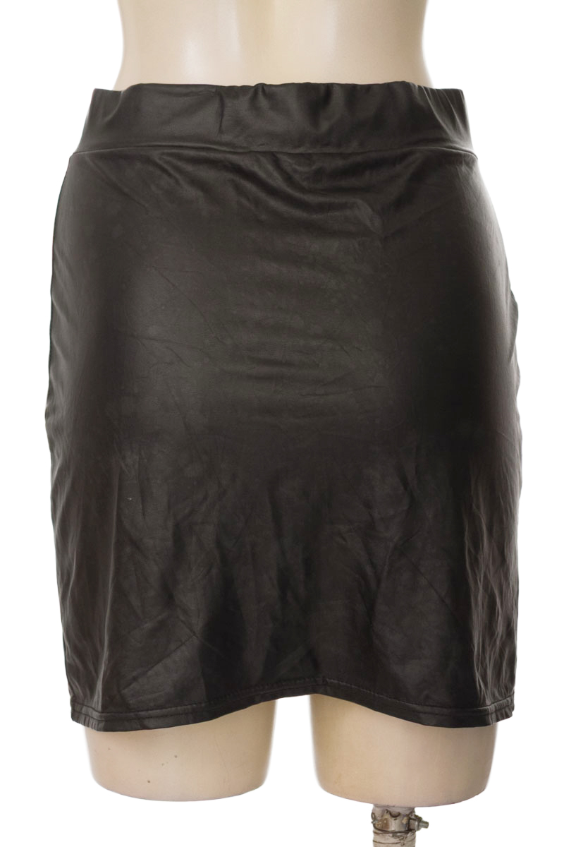 Falda color Negro - Closeando