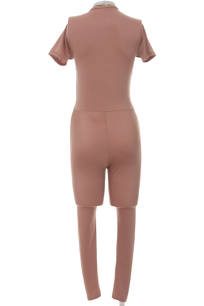 Ropa Deportiva / Salida de Baño color Beige - Closeando