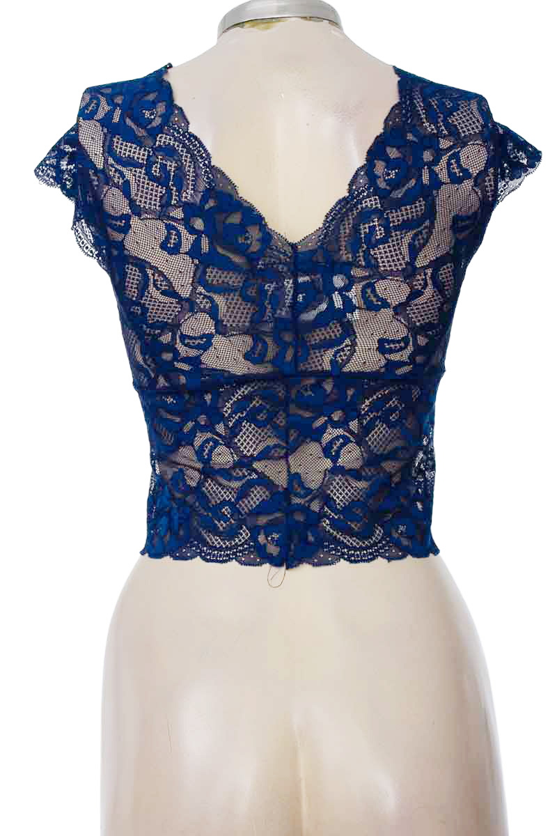 Top / Camiseta color Azul - Basement