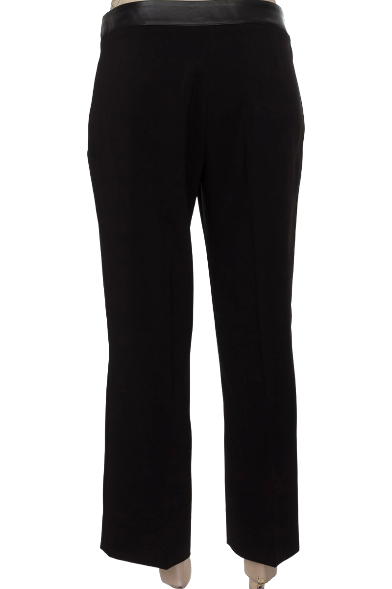 Pantalones color Negro - Manigance