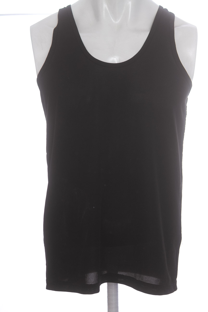 Ropa Deportiva color Negro - Closeando