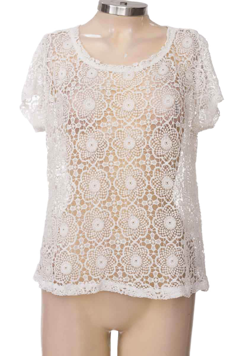 Top / Camiseta color Blanco - Loguin