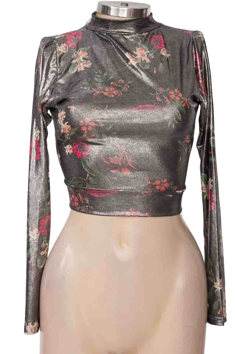 Blusa color Plateado - Closeando