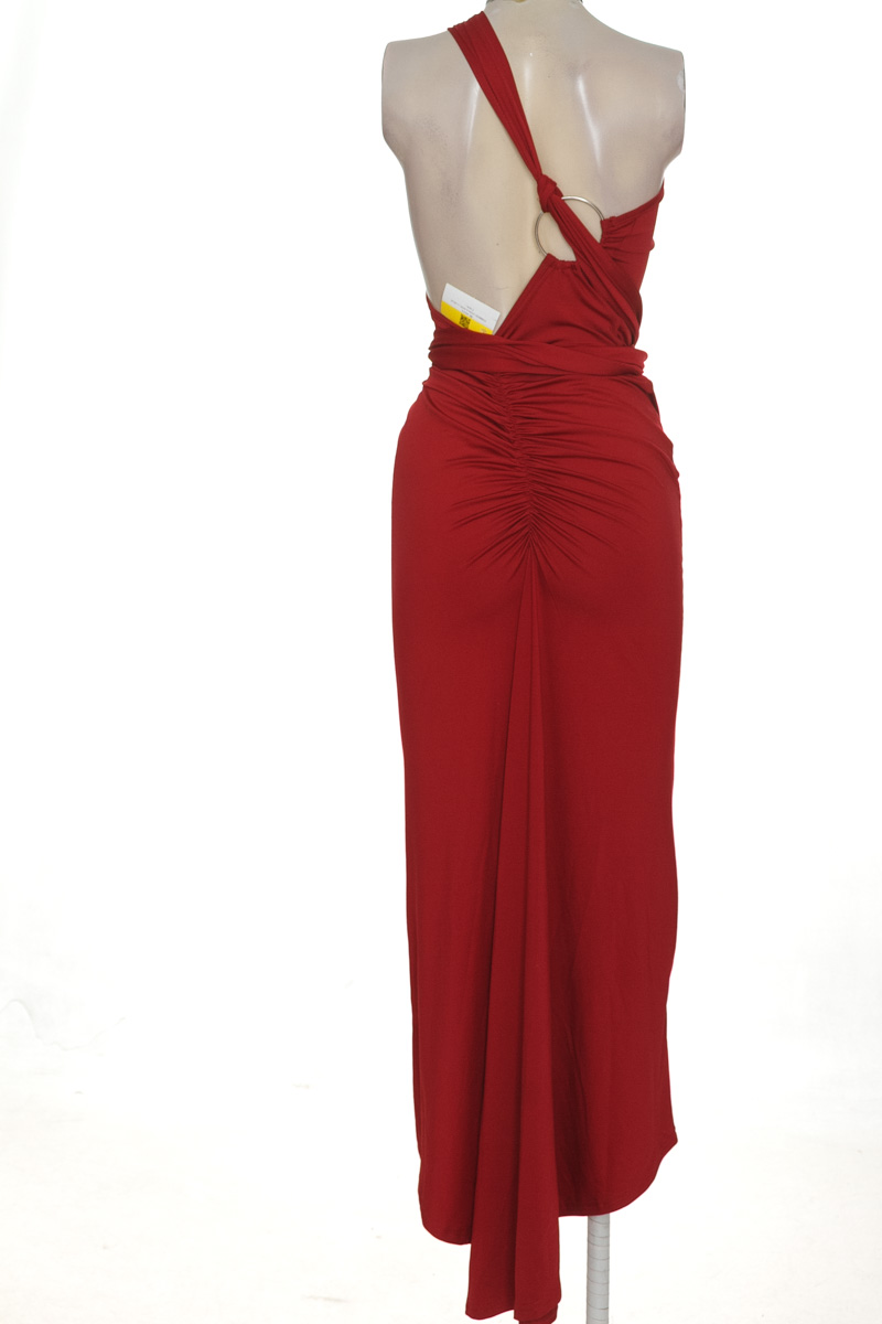 Vestido / Enterizo color Vinotinto - Closeando