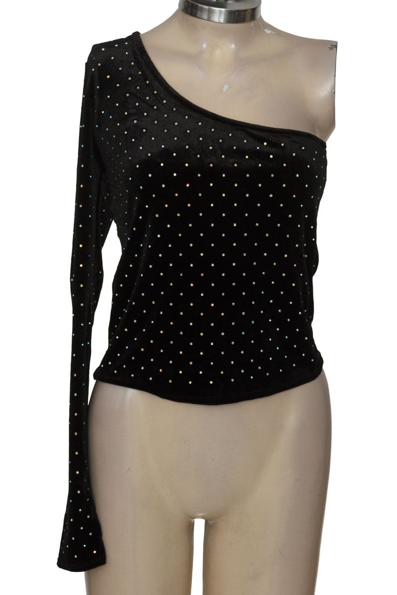 Top / Camiseta color Negro - MNG