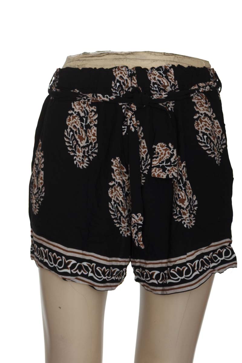 Short color Negro - Closeando