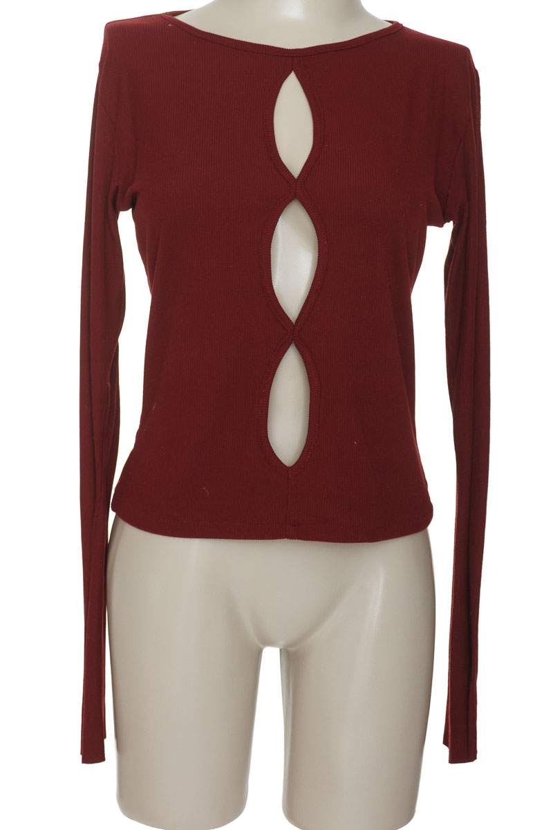 Top / Camiseta color Vinotinto - Closeando