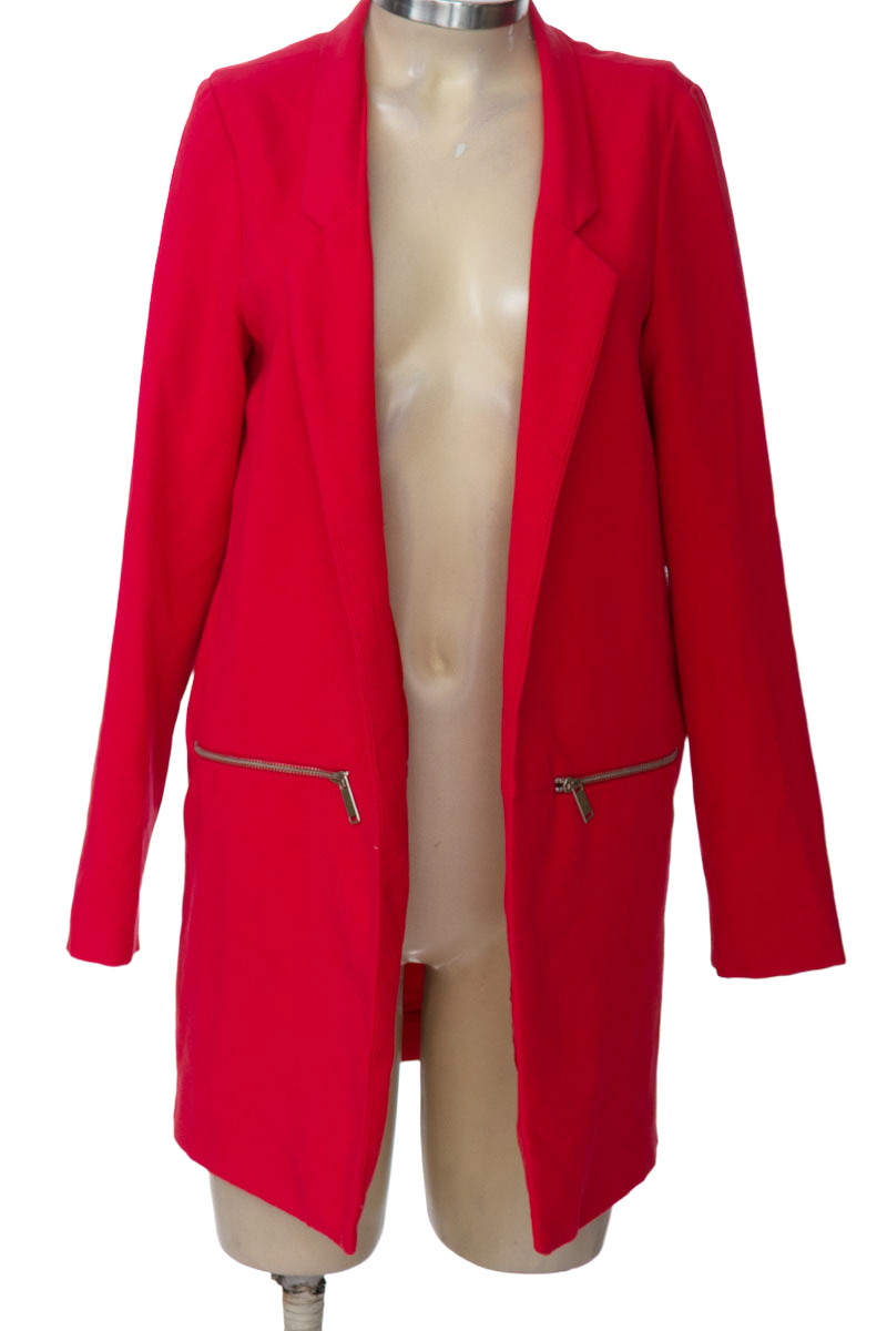Chaqueta / Abrigo color Rojo - Stradivarius