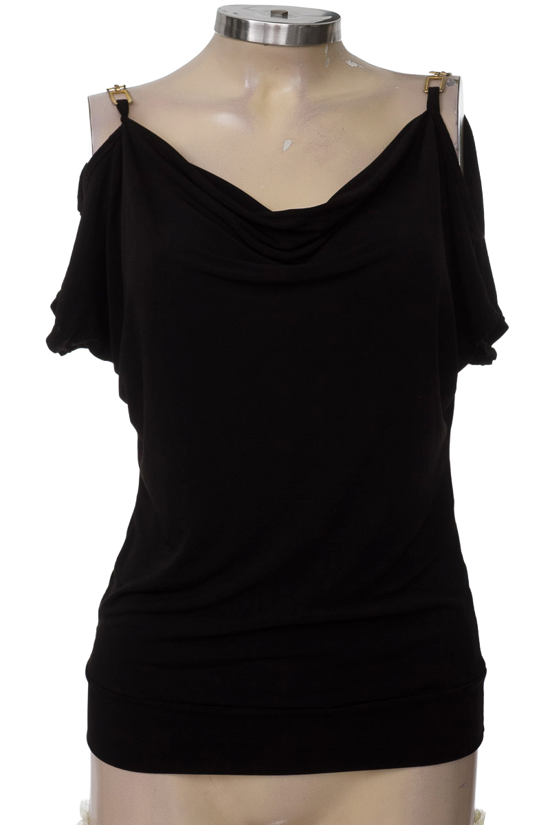 Blusa color Negro - Closeando